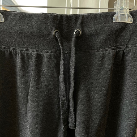 H&M Women’s Dark Grey Joggers - Picture 2 of 5